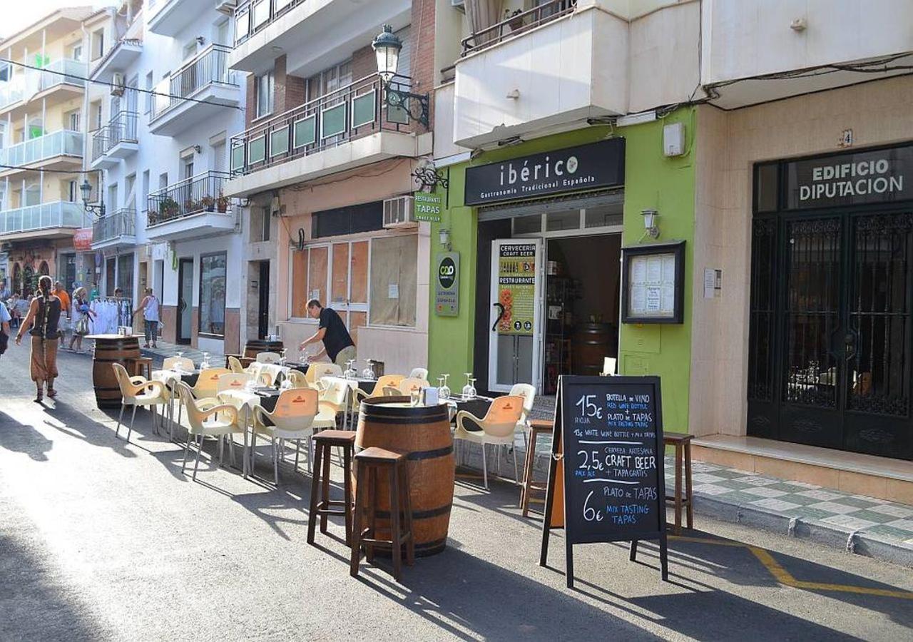 Apartamento Avenida 2 Nerja Bagian luar foto